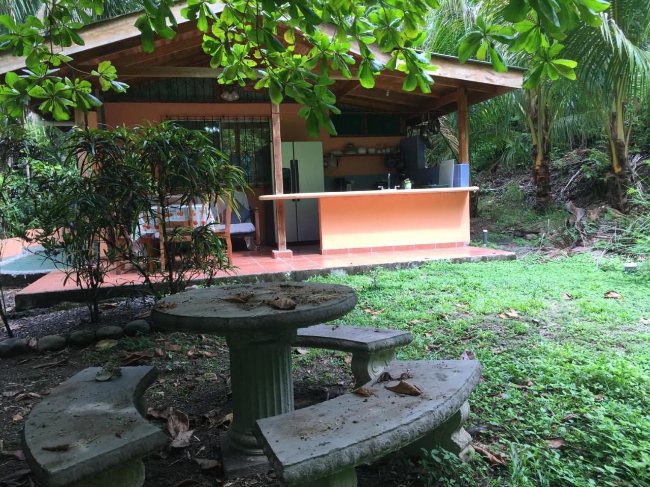 Hotel Mal Pais Surf Camp Playa Santa Teresa  Zewnętrze zdjęcie