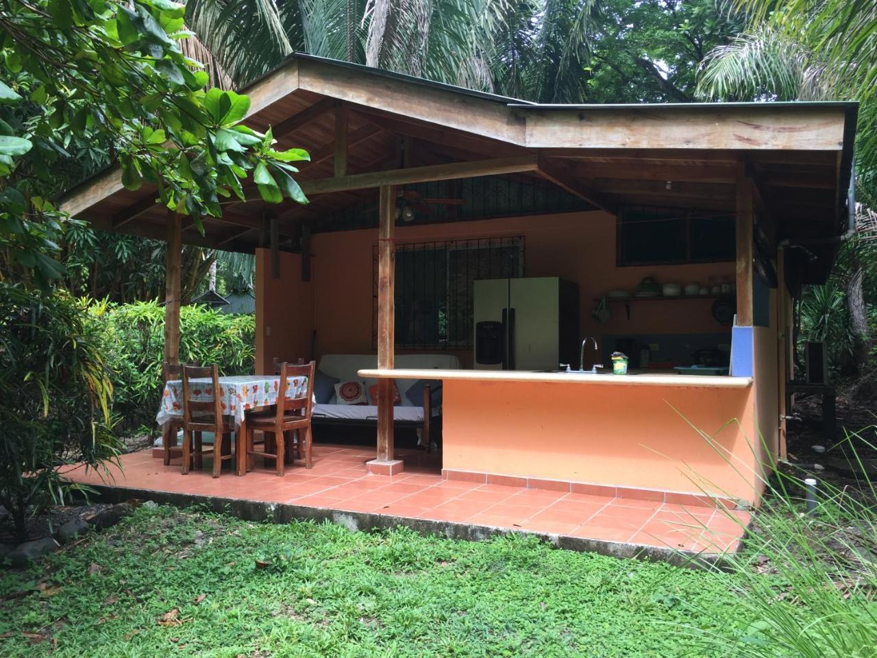 Hotel Mal Pais Surf Camp Playa Santa Teresa  Zewnętrze zdjęcie