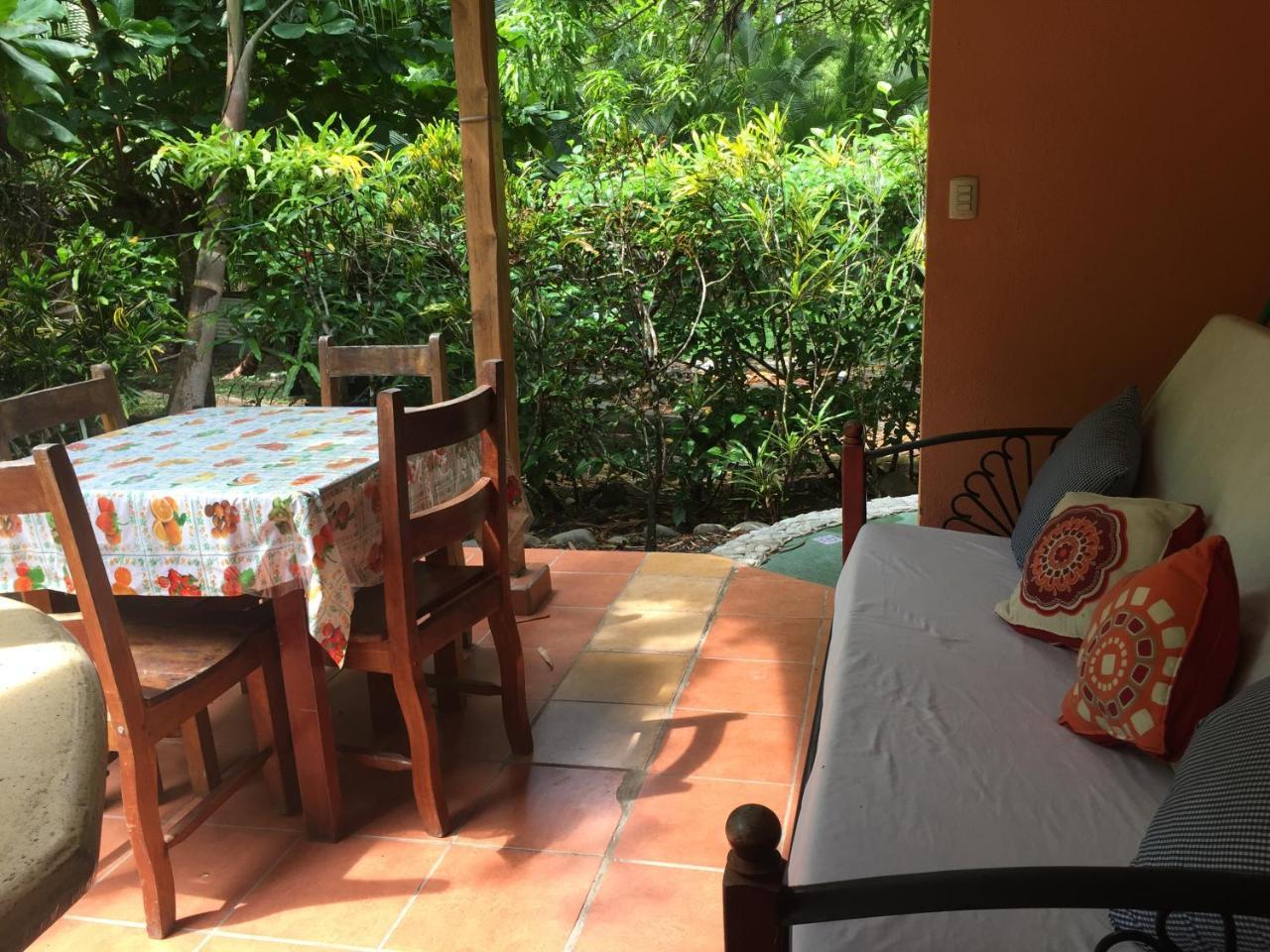 Hotel Mal Pais Surf Camp Playa Santa Teresa  Zewnętrze zdjęcie
